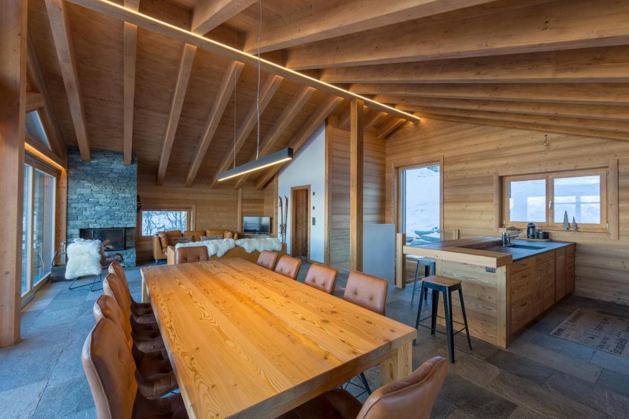 Oak Tree Chalet - On The Ski Slope - Luxury! Нендаз Екстериор снимка