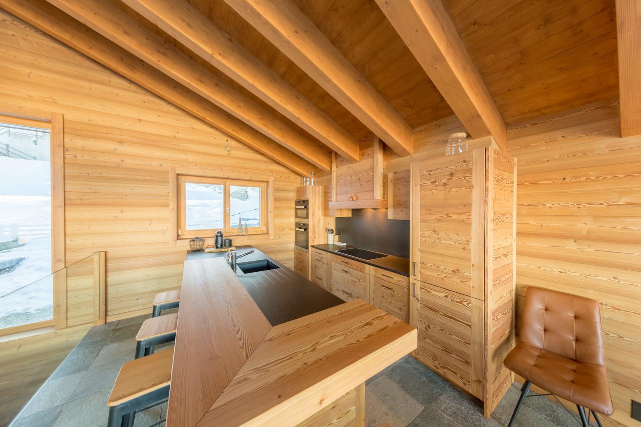 Oak Tree Chalet - On The Ski Slope - Luxury! Нендаз Екстериор снимка