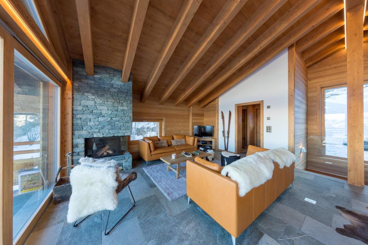 Oak Tree Chalet - On The Ski Slope - Luxury! Нендаз Екстериор снимка
